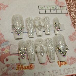 White Glitter Press-On Nails with Rhinestones